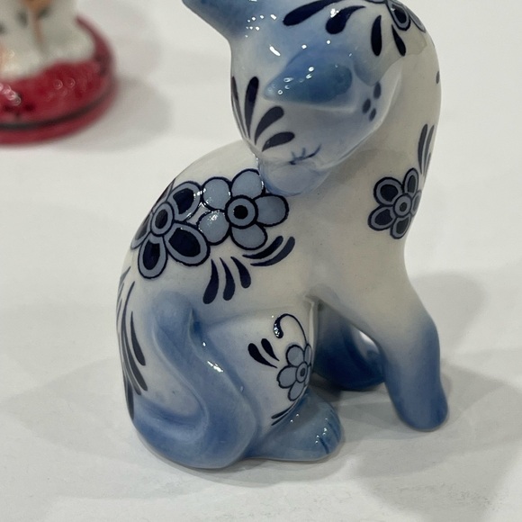 3 Franklin Mint Curio Cabinet Mini Cat Figurines Porcelain Marked Vintage Unique - Picture 2 of 16